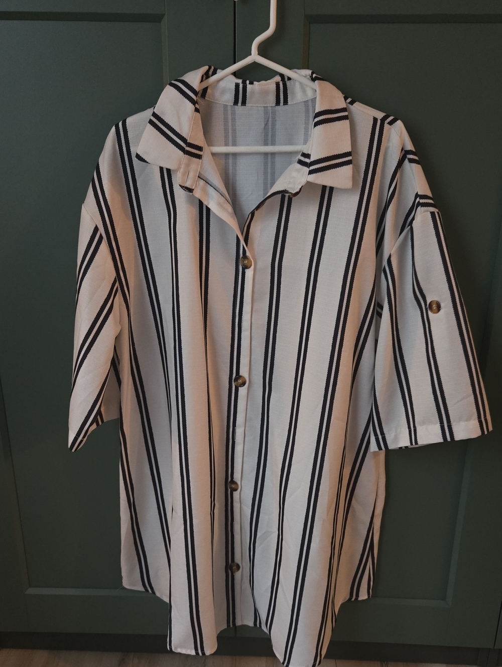 Cream Stripe Short-Sleeve Button-Up Shirt